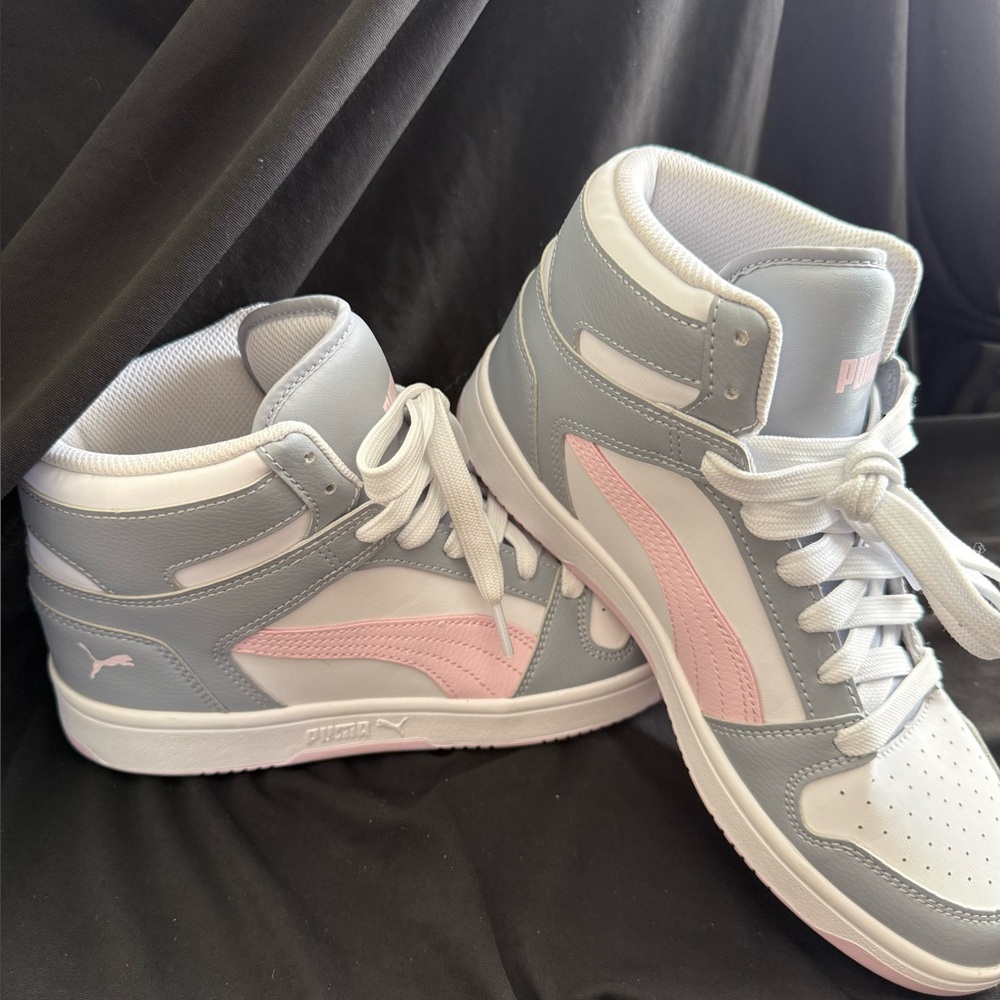 Puma Women's High-Top Sneakers - Gray and Pink